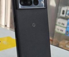 للبيع هاتف Google Pixel 7 Pro بالمواصفات التالية: